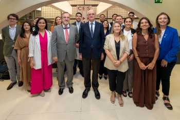 Encuentro de representantes del Programa formativo impulsado por la Fundación Carolina y por el CAF sobre valores e instituciones democráticas para líderes de América Latina y el Caribe, con el presidente del Consejo
